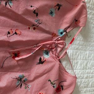 LOFT Tops - Adorable Loft Blouse! LOFT Tops - Adorable Loft Blouse!